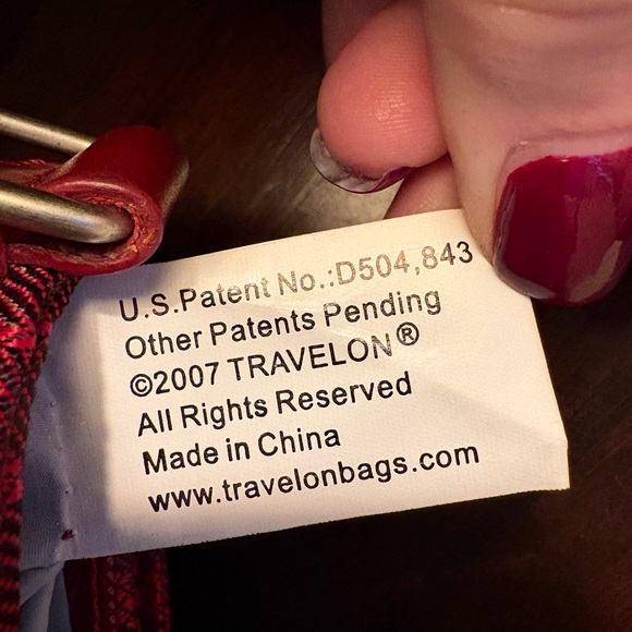 Travelon Crossbody Bag Red Striped Nylon Adjustable Strap Retro Y2K Expandable - Picture 12 of 12